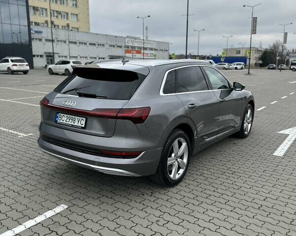 Сірий Ауді E-Tron, об'ємом двигуна 0 л та пробігом 45 тис. км за 38900 $, фото 11 на Automoto.ua