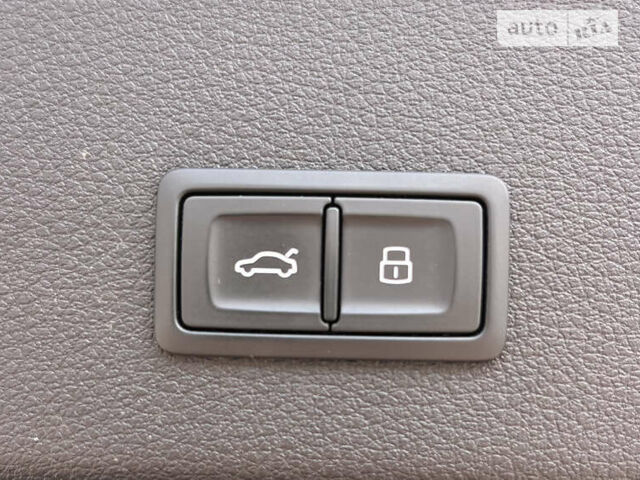 Серый Ауди E-Tron, объемом двигателя 0 л и пробегом 58 тыс. км за 44950 $, фото 26 на Automoto.ua