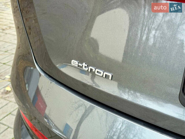 Сірий Ауді E-Tron, об'ємом двигуна 0 л та пробігом 39 тис. км за 46500 $, фото 13 на Automoto.ua