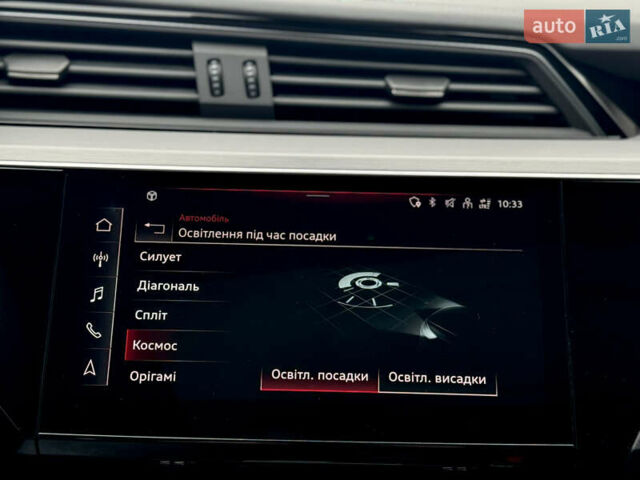 Серый Ауди E-Tron, объемом двигателя 0 л и пробегом 59 тыс. км за 44999 $, фото 59 на Automoto.ua