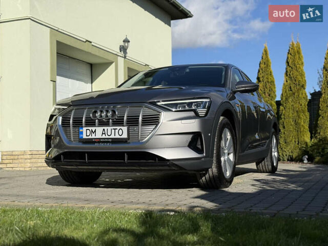 Серый Ауди E-Tron, объемом двигателя 0 л и пробегом 90 тыс. км за 33000 $, фото 19 на Automoto.ua