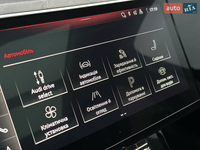 Сірий Ауді E-Tron, об'ємом двигуна 0 л та пробігом 80 тис. км за 39900 $, фото 34 на Automoto.ua