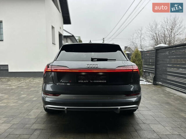 Серый Ауди E-Tron, объемом двигателя 0 л и пробегом 48 тыс. км за 49999 $, фото 7 на Automoto.ua