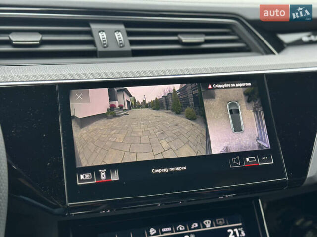 Сірий Ауді E-Tron, об'ємом двигуна 0 л та пробігом 48 тис. км за 49999 $, фото 71 на Automoto.ua