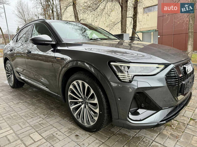 Сірий Ауді E-Tron, об'ємом двигуна 0 л та пробігом 39 тис. км за 46500 $, фото 7 на Automoto.ua