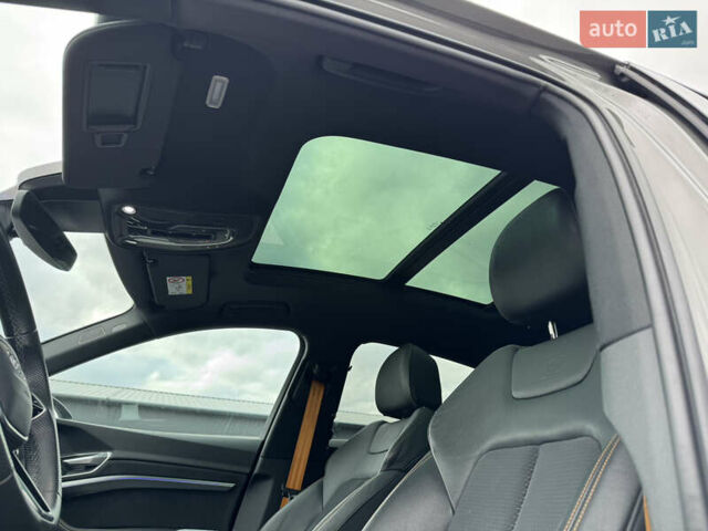 Ауди E-Tron 2022 в Виннице на Automoto.ua Серый Ауди E-Tron, объемом двигателя 0 л и пробегом 150 тыс. км за 39207 $, фото 28 на Automoto.ua