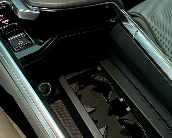 Серый Ауди E-Tron, объемом двигателя 0 л и пробегом 63 тыс. км за 40999 $, фото 32 на Automoto.ua