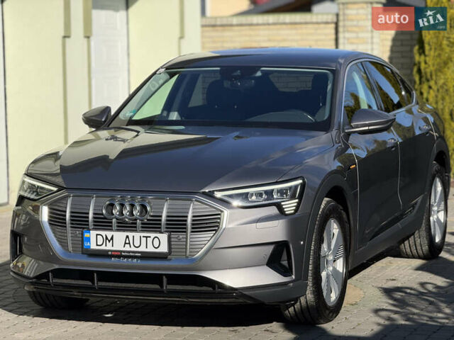 Серый Ауди E-Tron, объемом двигателя 0 л и пробегом 90 тыс. км за 33000 $, фото 16 на Automoto.ua