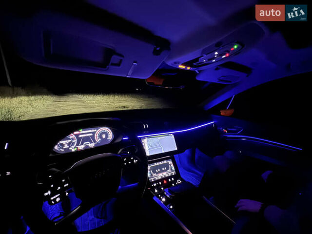 Серый Ауди E-Tron, объемом двигателя 0 л и пробегом 145 тыс. км за 29500 $, фото 94 на Automoto.ua