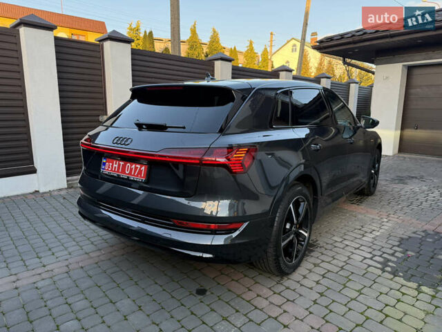 Серый Ауди E-Tron, объемом двигателя 0 л и пробегом 13 тыс. км за 36500 $, фото 8 на Automoto.ua