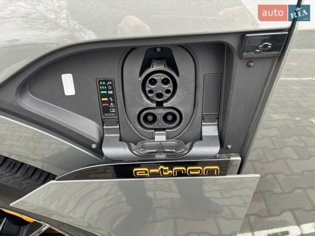 Серый Ауди E-Tron, объемом двигателя 0 л и пробегом 25 тыс. км за 44900 $, фото 21 на Automoto.ua