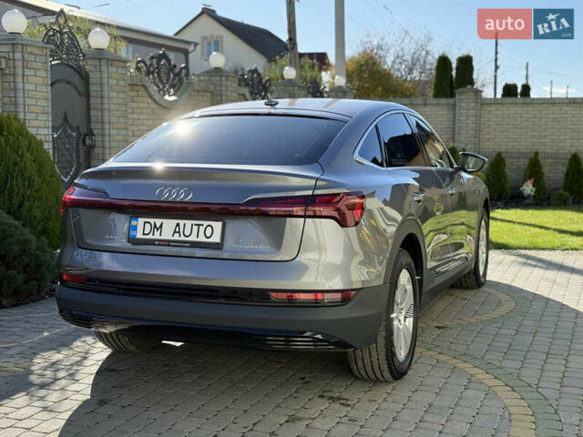 Серый Ауди E-Tron, объемом двигателя 0 л и пробегом 90 тыс. км за 33000 $, фото 24 на Automoto.ua