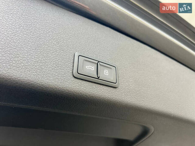 Серый Ауди E-Tron, объемом двигателя 0 л и пробегом 32 тыс. км за 43500 $, фото 31 на Automoto.ua