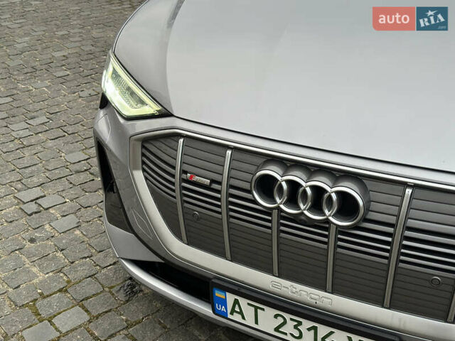 Сірий Ауді E-Tron, об'ємом двигуна 0 л та пробігом 80 тис. км за 39900 $, фото 27 на Automoto.ua