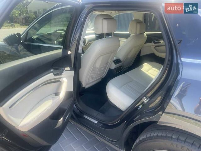Сірий Ауді E-Tron, об'ємом двигуна 0 л та пробігом 26 тис. км за 34000 $, фото 6 на Automoto.ua