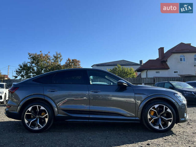 Серый Ауди E-Tron, объемом двигателя 0 л и пробегом 42 тыс. км за 47848 $, фото 7 на Automoto.ua