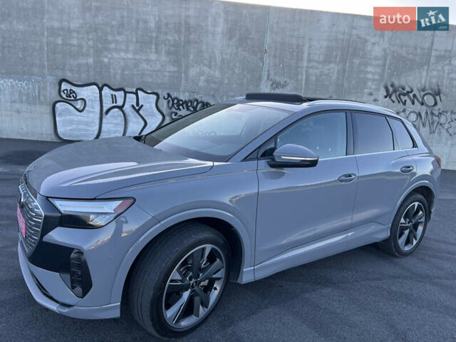 Серый Ауди E-Tron, объемом двигателя 0 л и пробегом 43 тыс. км за 25950 $, фото 2 на Automoto.ua