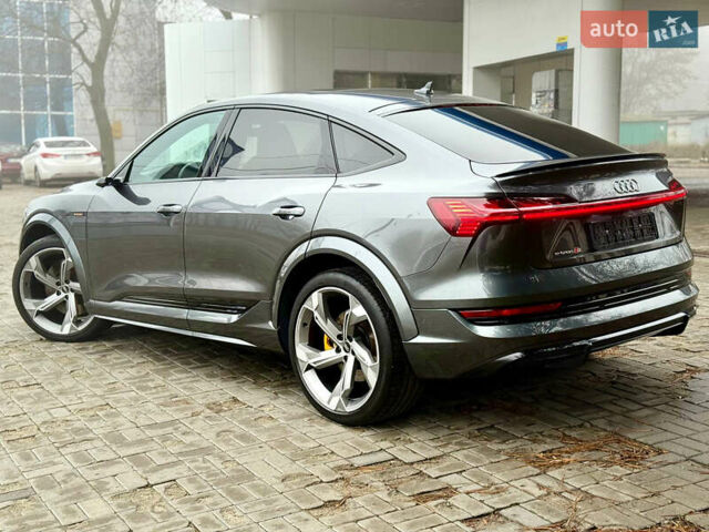 Серый Ауди E-Tron, объемом двигателя 0 л и пробегом 37 тыс. км за 49500 $, фото 18 на Automoto.ua