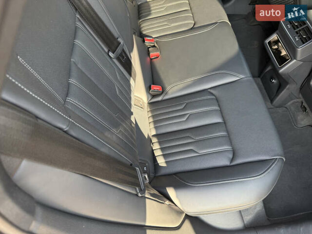 Серый Ауди E-Tron, объемом двигателя 0 л и пробегом 65 тыс. км за 53900 $, фото 28 на Automoto.ua