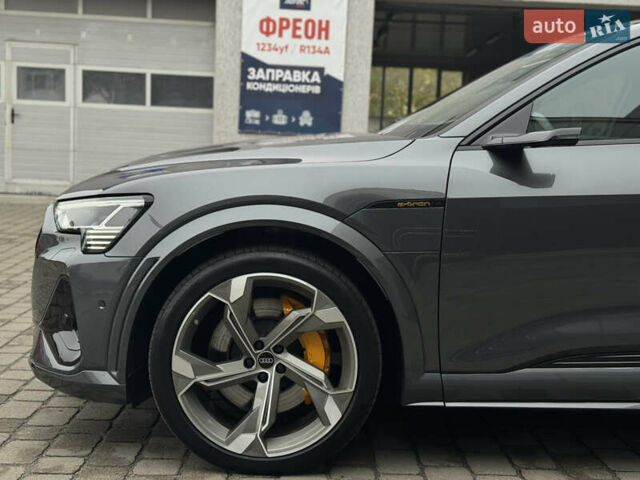 Сірий Ауді E-Tron, об'ємом двигуна 0 л та пробігом 59 тис. км за 45999 $, фото 7 на Automoto.ua