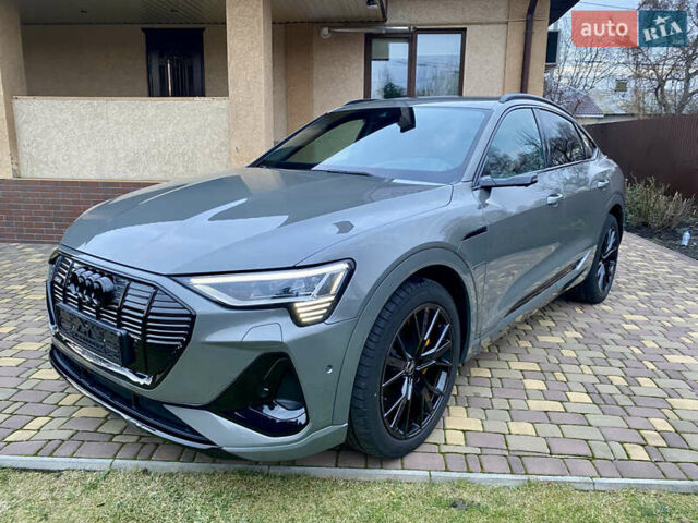 Сірий Ауді E-Tron, об'ємом двигуна 0 л та пробігом 43 тис. км за 45500 $, фото 7 на Automoto.ua