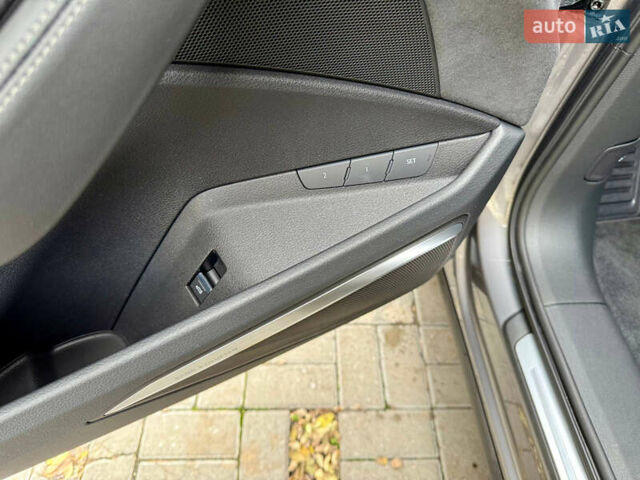 Серый Ауди E-Tron, объемом двигателя 0 л и пробегом 31 тыс. км за 46500 $, фото 31 на Automoto.ua