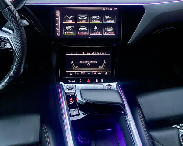 Сірий Ауді E-Tron, об'ємом двигуна 0 л та пробігом 43 тис. км за 45500 $, фото 26 на Automoto.ua