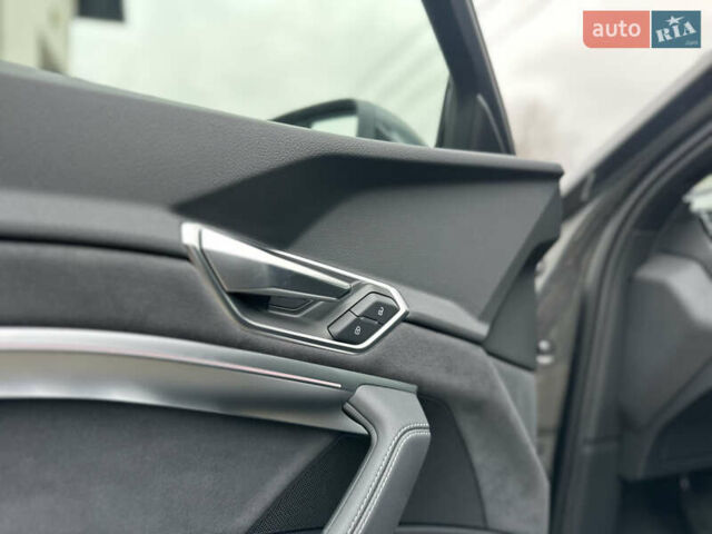 Сірий Ауді E-Tron, об'ємом двигуна 0 л та пробігом 22 тис. км за 49999 $, фото 43 на Automoto.ua