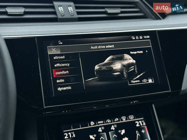 Серый Ауди E-Tron, объемом двигателя 0 л и пробегом 48 тыс. км за 49999 $, фото 61 на Automoto.ua