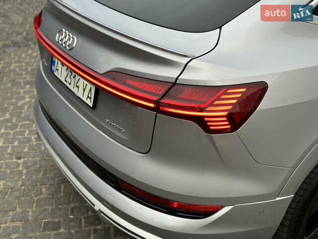 Сірий Ауді E-Tron, об'ємом двигуна 0 л та пробігом 80 тис. км за 39900 $, фото 23 на Automoto.ua
