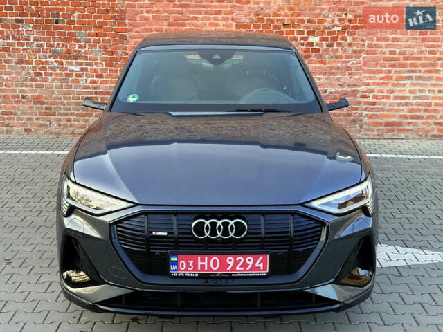 Серый Ауди E-Tron, объемом двигателя 0 л и пробегом 84 тыс. км за 39999 $, фото 2 на Automoto.ua