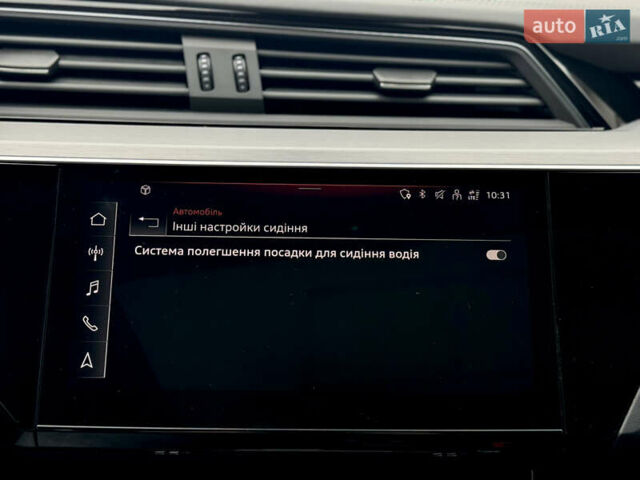 Серый Ауди E-Tron, объемом двигателя 0 л и пробегом 59 тыс. км за 44999 $, фото 55 на Automoto.ua