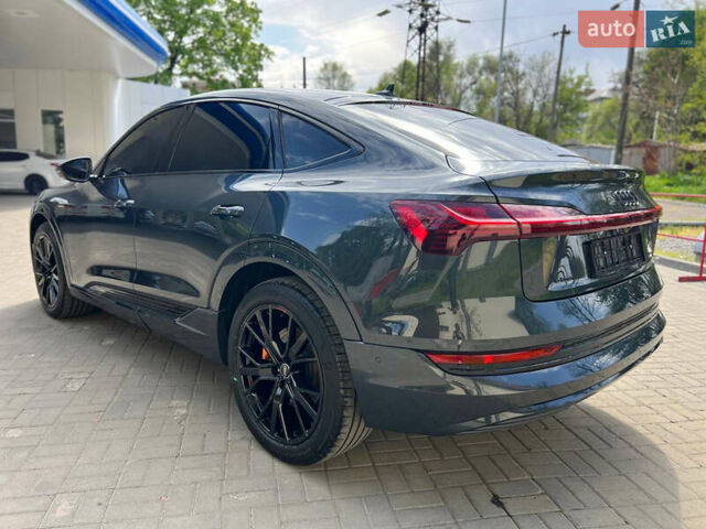 Серый Ауди E-Tron, объемом двигателя 0 л и пробегом 15 тыс. км за 42500 $, фото 11 на Automoto.ua