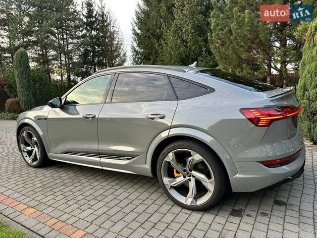 Серый Ауди E-Tron, объемом двигателя 0 л и пробегом 30 тыс. км за 21300 $, фото 1 на Automoto.ua