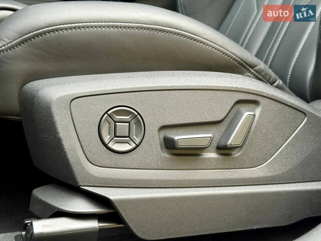 Серый Ауди E-Tron, объемом двигателя 0 л и пробегом 31 тыс. км за 46500 $, фото 36 на Automoto.ua