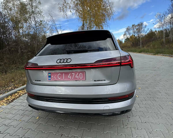 Серый Ауди E-Tron, объемом двигателя 0 л и пробегом 145 тыс. км за 29500 $, фото 48 на Automoto.ua