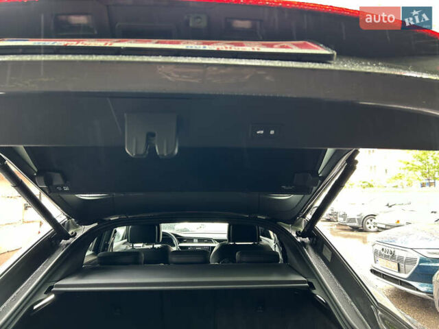 Серый Ауди E-Tron, объемом двигателя 0 л и пробегом 44 тыс. км за 38700 $, фото 28 на Automoto.ua