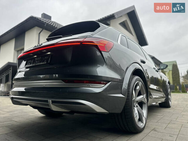 Сірий Ауді E-Tron, об'ємом двигуна 0 л та пробігом 48 тис. км за 49999 $, фото 5 на Automoto.ua