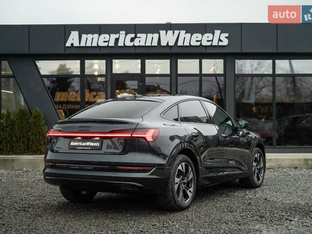 Сірий Ауді E-Tron, об'ємом двигуна 0 л та пробігом 64 тис. км за 37900 $, фото 4 на Automoto.ua