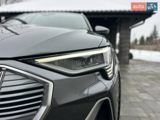 Серый Ауди E-Tron, объемом двигателя 0 л и пробегом 48 тыс. км за 49999 $, фото 25 на Automoto.ua