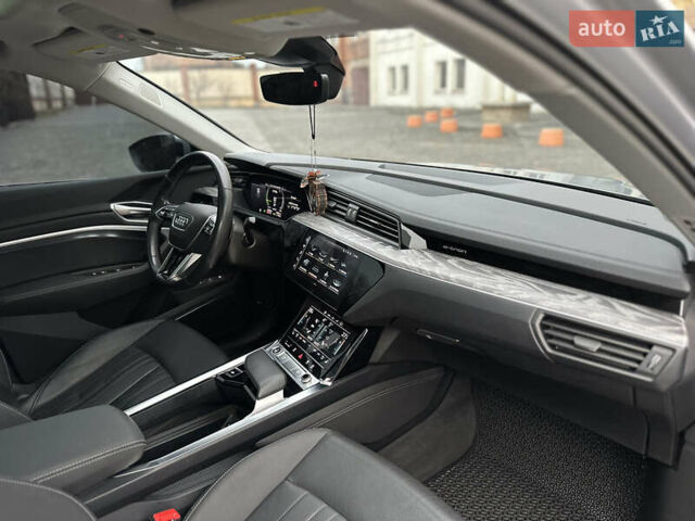 Сірий Ауді E-Tron, об'ємом двигуна 0 л та пробігом 80 тис. км за 39900 $, фото 14 на Automoto.ua