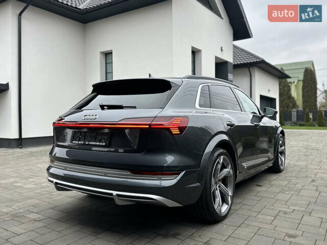Сірий Ауді E-Tron, об'ємом двигуна 0 л та пробігом 22 тис. км за 49999 $, фото 6 на Automoto.ua