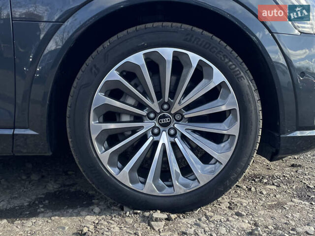 Серый Ауди E-Tron, объемом двигателя 0 л и пробегом 32 тыс. км за 42131 $, фото 21 на Automoto.ua