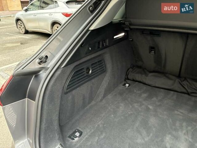 Серый Ауди E-Tron, объемом двигателя 0 л и пробегом 112 тыс. км за 31900 $, фото 50 на Automoto.ua