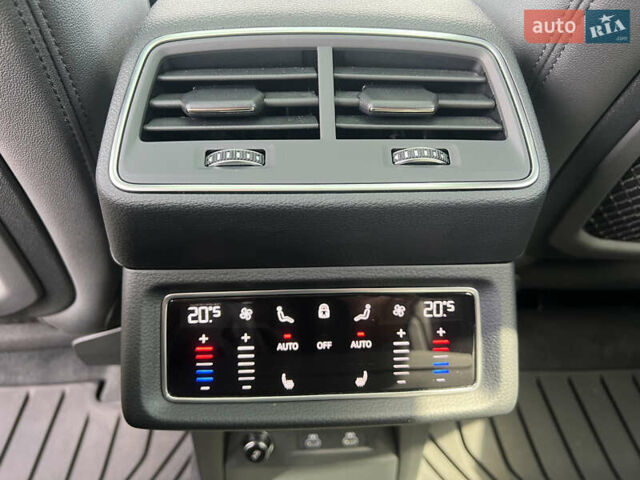 Сірий Ауді E-Tron, об'ємом двигуна 0 л та пробігом 22 тис. км за 48490 $, фото 28 на Automoto.ua