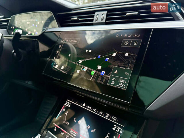 Серый Ауди E-Tron, объемом двигателя 0 л и пробегом 39 тыс. км за 44500 $, фото 53 на Automoto.ua