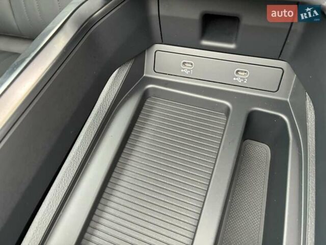 Серый Ауди E-Tron, объемом двигателя 0 л и пробегом 112 тыс. км за 31900 $, фото 82 на Automoto.ua