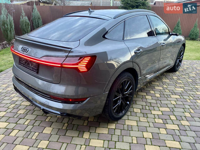 Сірий Ауді E-Tron, об'ємом двигуна 0 л та пробігом 43 тис. км за 45500 $, фото 8 на Automoto.ua