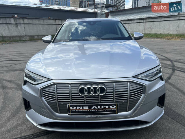 Сірий Ауді E-Tron, об'ємом двигуна 0 л та пробігом 22 тис. км за 48490 $, фото 1 на Automoto.ua