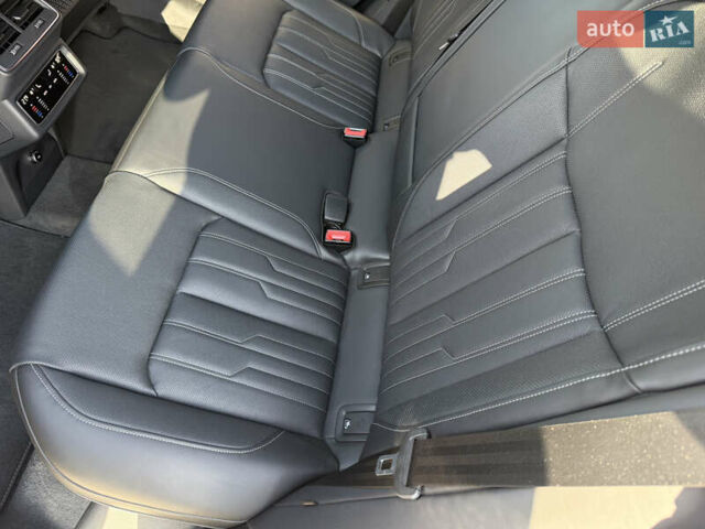 Серый Ауди E-Tron, объемом двигателя 0 л и пробегом 65 тыс. км за 53900 $, фото 15 на Automoto.ua